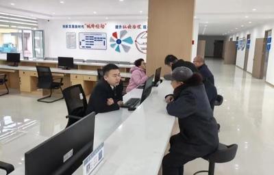 湯原縣社會治安綜合治理中心正式運行 以社會經(jīng)濟咨詢服務(wù)護航區(qū)域發(fā)展